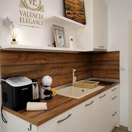 Valencia Elegance アパート ネセバル